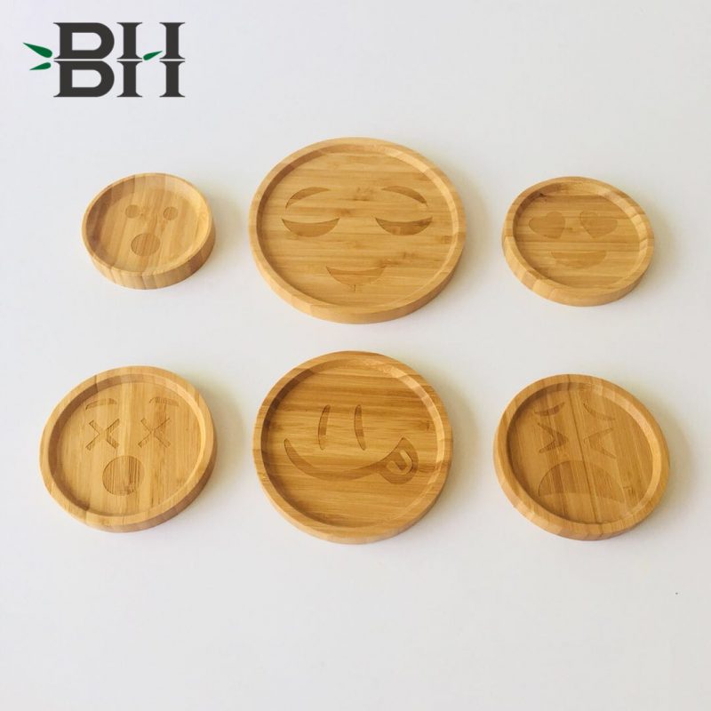 Bamboo Dishes with Different Mojis